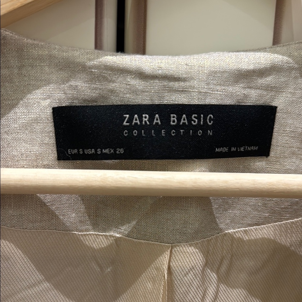Zara Basic Collection Cream Blouse - Picture 6 of 7